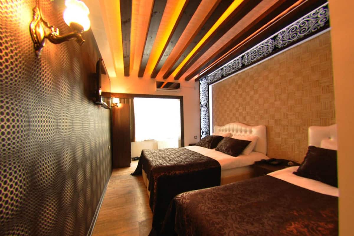 Habitación triple estándar | 1 dormitorio, escritorio, wifi gratis