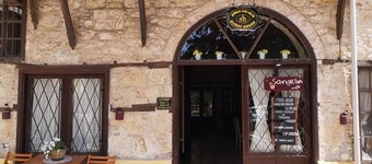 Ayvalik Sarigelin Pansiyon