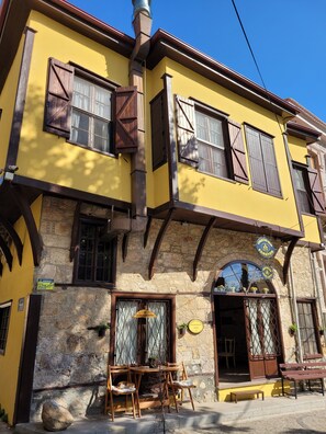 Exterior - Ayvalik Sarigelin Pansiyon (Ayvalik)