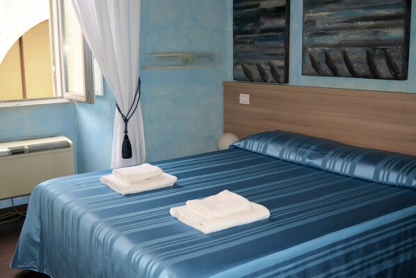 Double Room | In-room safe, free WiFi - Art And Relax Termini (Rome)