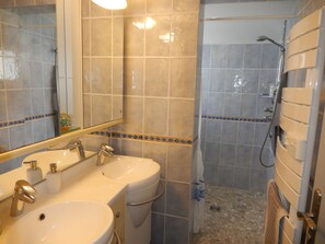 Hiustenkuivaaja