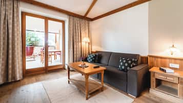 Double Room, Balcony, Mountain View