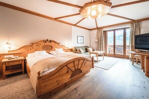 Double Room, Balcony, Mountain View - Naturhotel Leitlhof (San Candido)