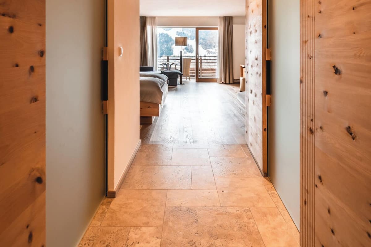 Chambre Luxe | Coffres-forts dans les chambres, bureau, Wi-Fi gratuit