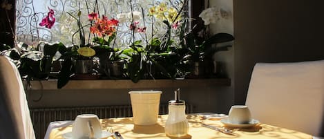 Colazione a buffet inclusa, servita tutte le mattine