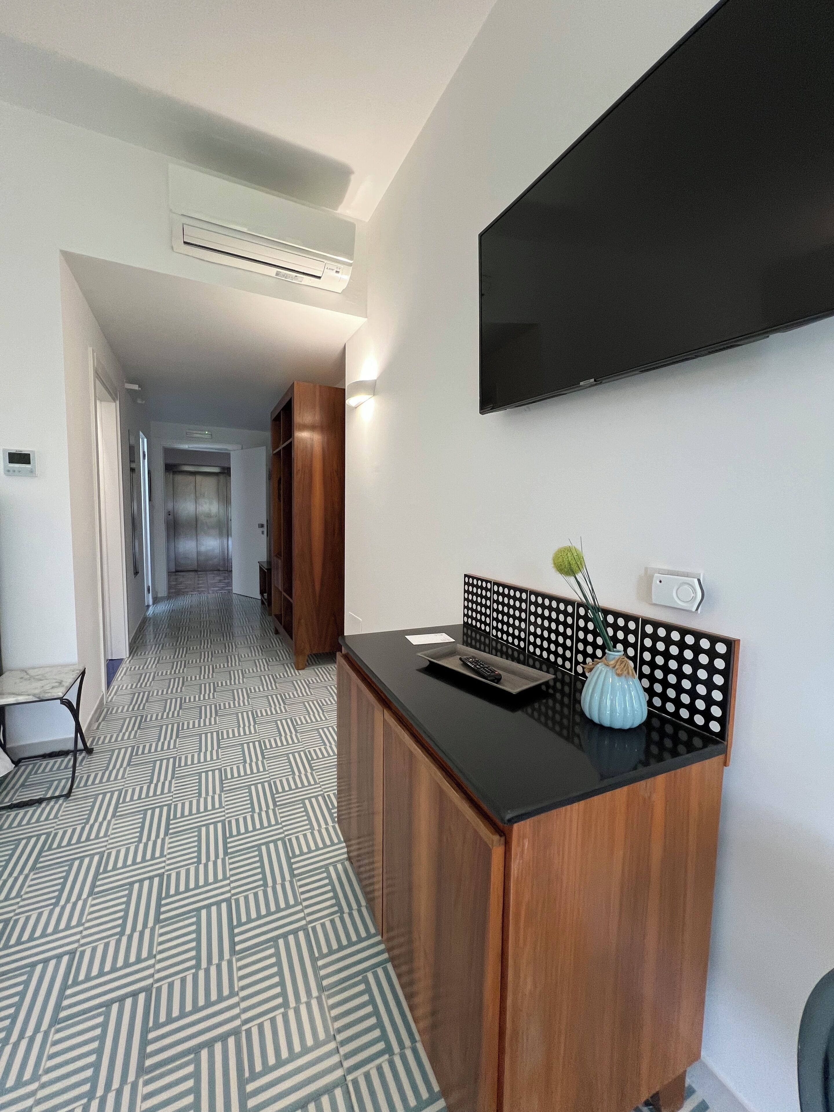 Studio – comfort | Allergitestet sengetøy, dundyner, memory foam-senger og safe på rommet