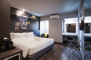 In-room safe, desk, laptop workspace, blackout curtains