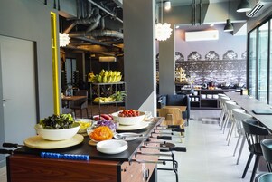 Daily buffet breakfast for a fee