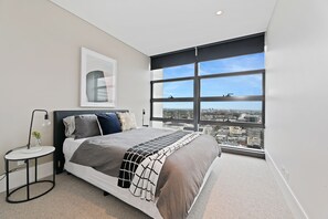 Room - Brand New Ultra Modern CBD View (Sydney)
