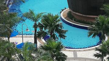 3 outdoor pools