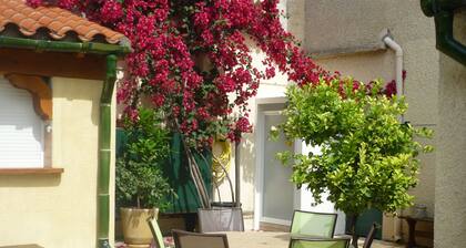 Charmante ville sur 400mÂČ de terrain entiĂšrement clos