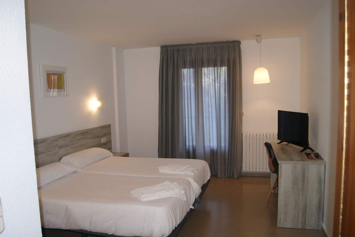 In-room safe, desk, cots/infant beds, free WiFi