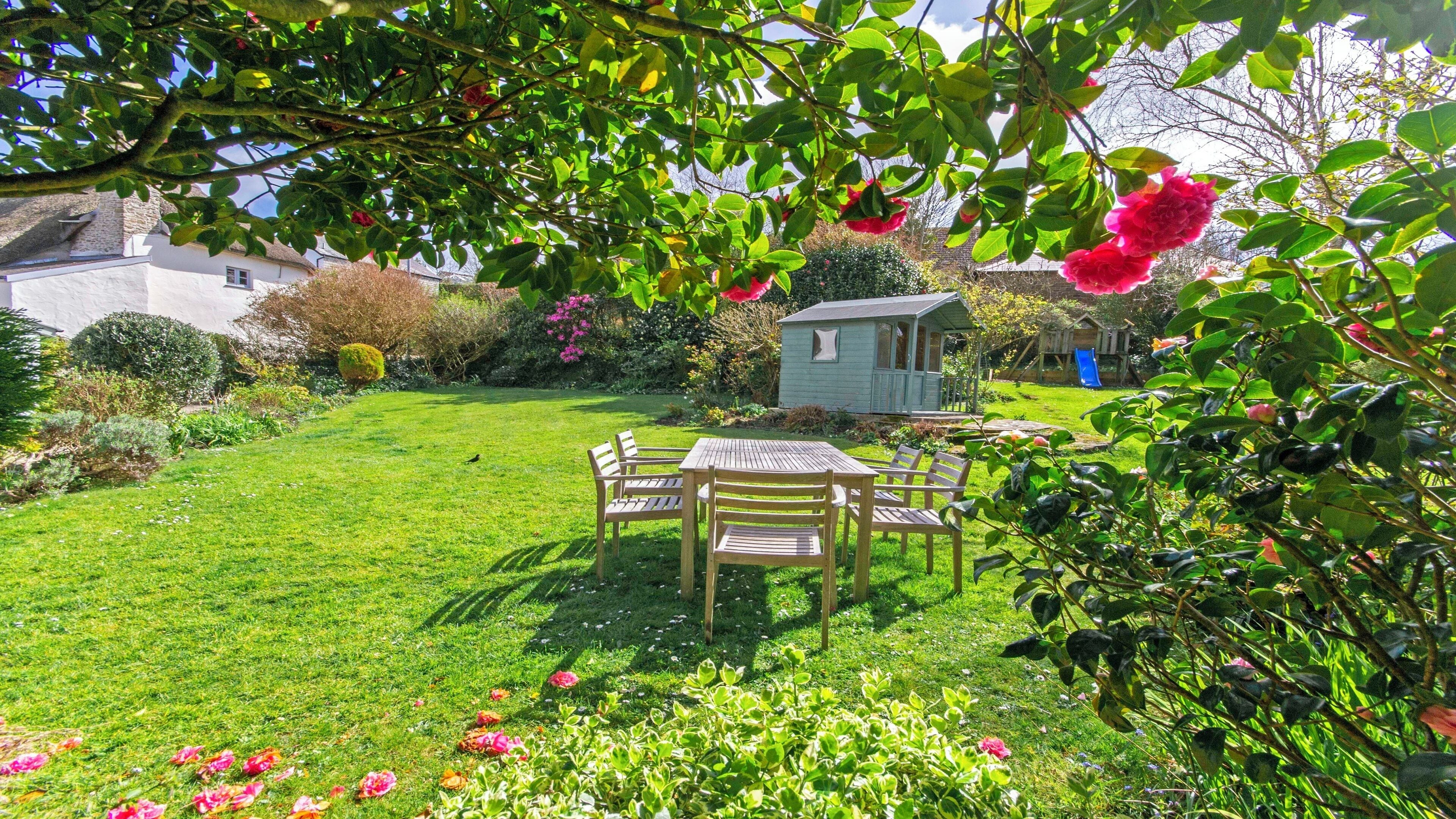 Cottage (4 Bedrooms) | Garden view