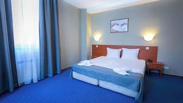 One Bedroom Apartment | 1 soveværelse, minibar, skrivebord, mørklægningsgardiner