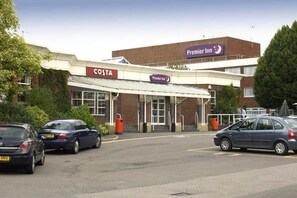 Exterior - Premier Inn Leicester Fosse Park (Leicester)