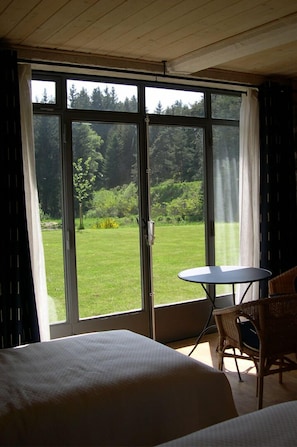 Chambre Double (Baëtis) | Vue sur le jardin