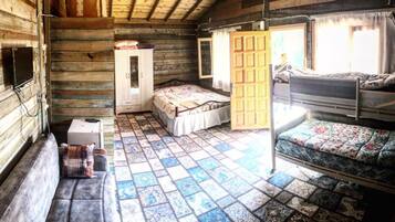 1 غرفة نوم وأغطية فراش متميزة وملاءات أسرّة