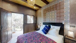 Chambre Standard double, non-fumeur | Coffre-fort, bureau, rideaux d’obscurcissement, accès au Wi-Fi (inclus)