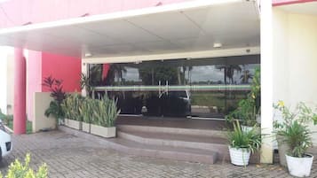 Entrada de la propiedad