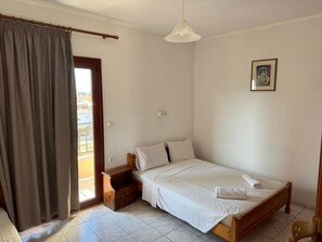 Room - Imperial Studios (Malevizi)