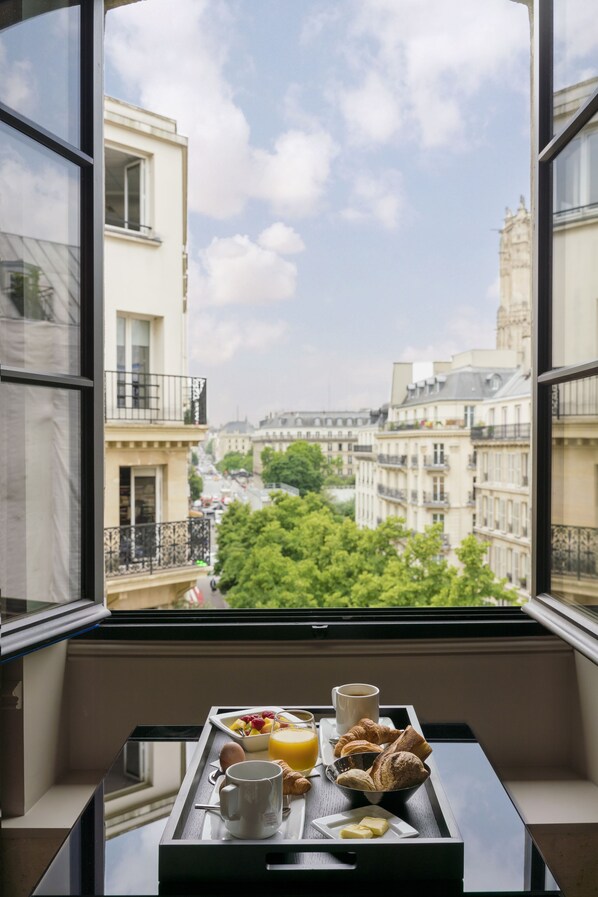 View from property - Hotel Le Presbytère (Paris)