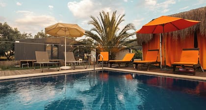 Yol Glamping Hotel Retreat Center