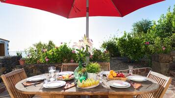 House, Multiple Beds | Terrace/patio