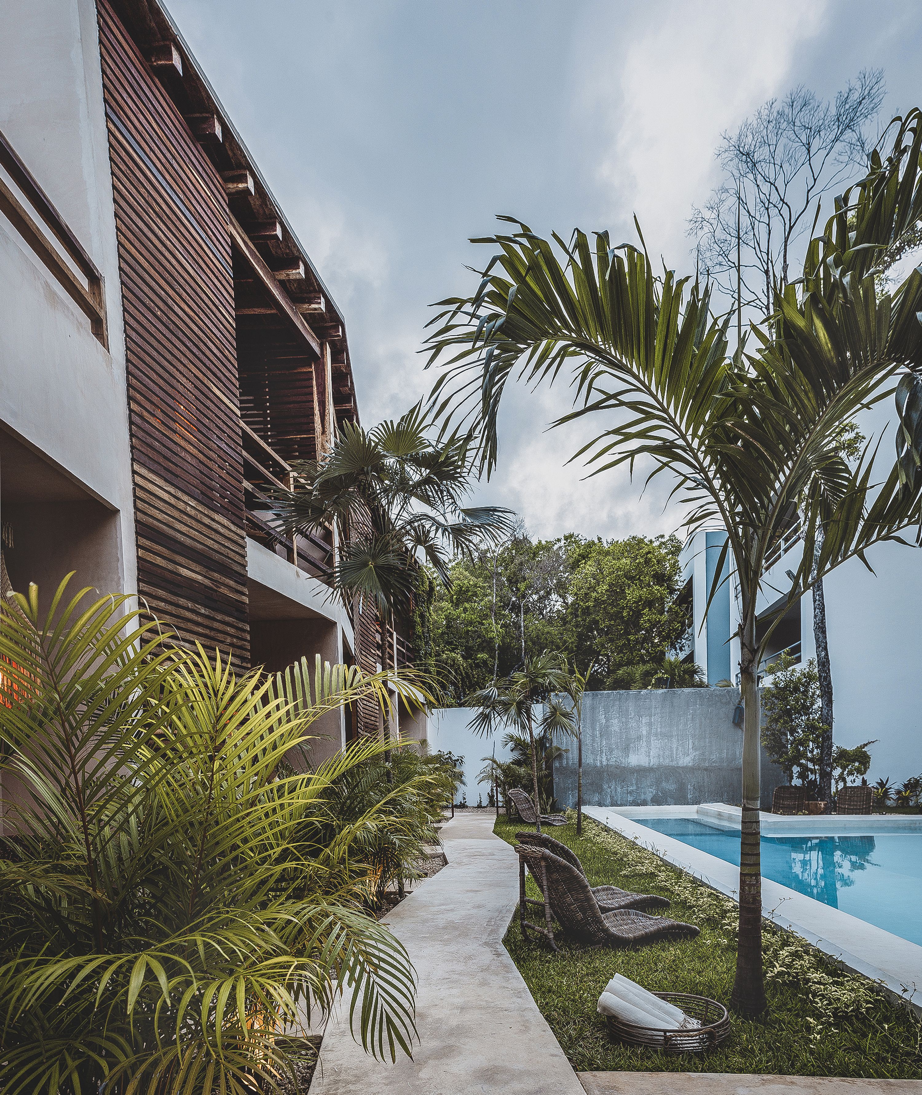 outdoor pool, pool loungers
