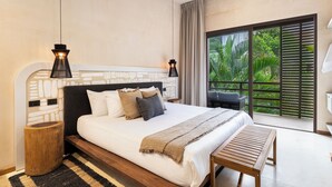 Standard Double Room, 1 King Bed, Pool View