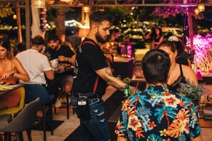 Outdoor dining - Apartel Park Osejava (Makarska)
