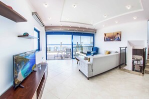 Vila (3 Bedrooms) | Parte interna