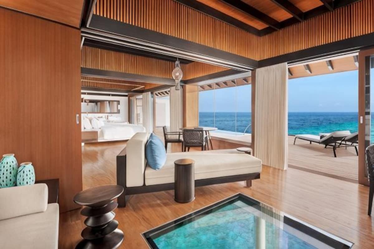2N Beach Villa With Pool + 2N Overwater Villa With Pool