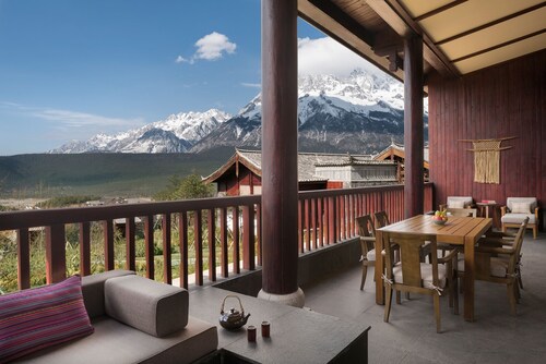 Jinmao Pureal Mountain Lijiang