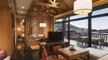 1 bedroom, desk, soundproofing, free WiFi