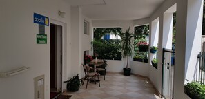 Property entrance - Apartments Tamara (Budva)