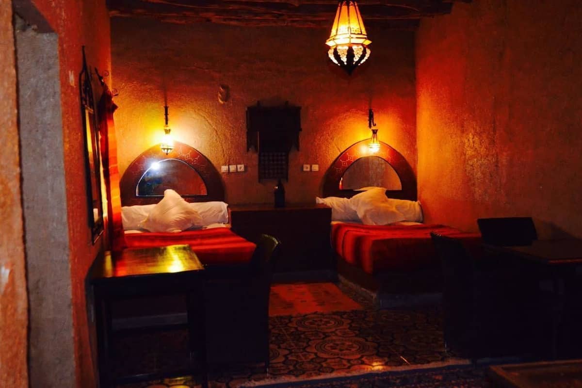 Suite Deluxe | Escritorio, wifi gratis y ropa de cama