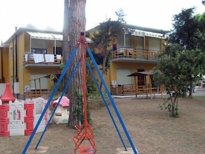Außen-Kinderspielplatz