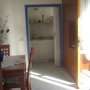 Apartment, 1 Bedroom, Balcony | Living area | Flat-screen TV - Residence le Rose (Bibbona)