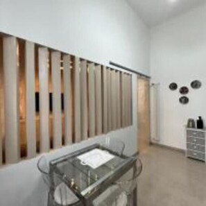 Deluxe Apartment | Living area