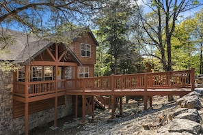 Cottage, 4 Bedrooms | Exterior - Whispering Woods Lodge-sleeps 10 4 Bedroom Home by RedAwning (Branson West)