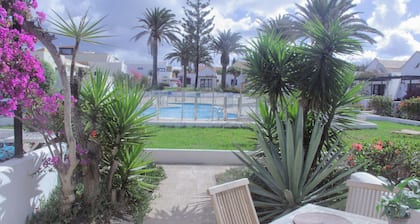 Cozy property in beautiful setting, 150m from the sea, close to town