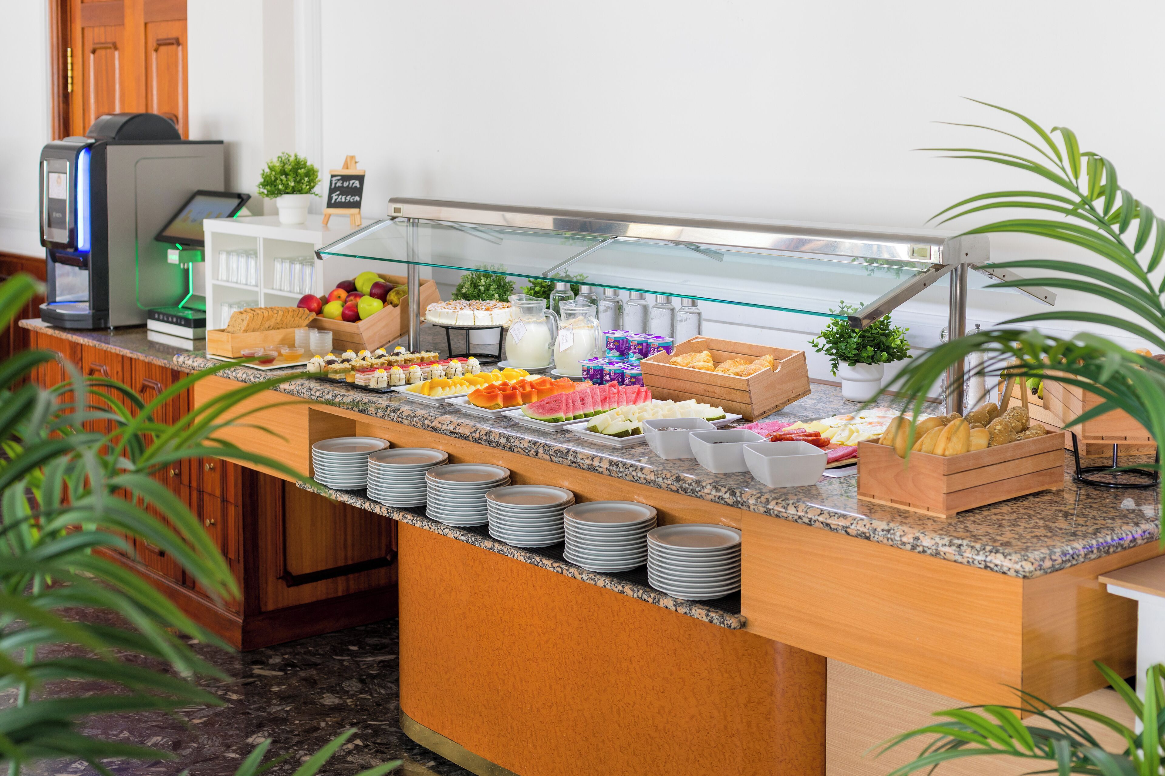 daily buffet breakfast (eur 6 per person)
