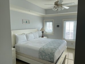 3 bedrooms, iron/ironing board, travel crib, free WiFi - Ocean Escape-3 bedroom/bath, Oceanfront, 2nd floor, LandTransportation Included! (Daufuskie Island)