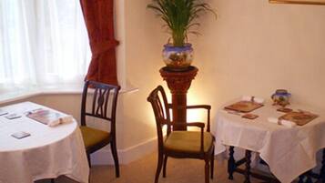 Desayuno completo incluido todos los días