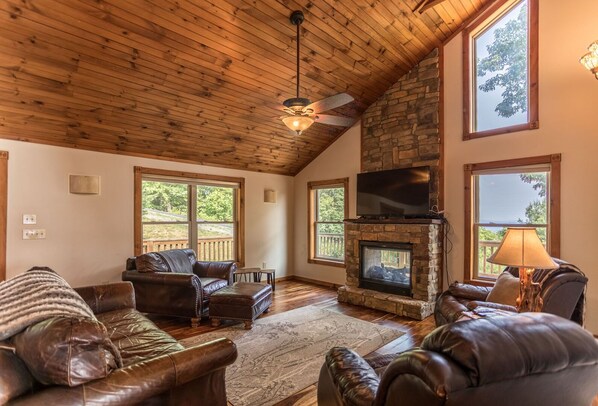 Flat-screen TV, fireplace