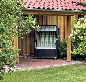 Terrace/patio - Vacations in nature with lots of extras, barrel sauna and Finnish hot tub (Steinhorst)