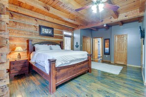 4 bedrooms, iron/ironing board, travel cot, Internet - Cherokee Lake Cabin w/ Deck & Kayaks! (Bean Station)
