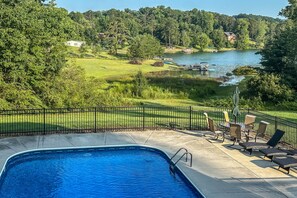 Pool - Cherokee Lake Cabin w/ Deck & Kayaks! (Bean Station)