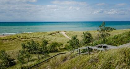 New Buffalo Home with Association Pool. Walk to downtown!