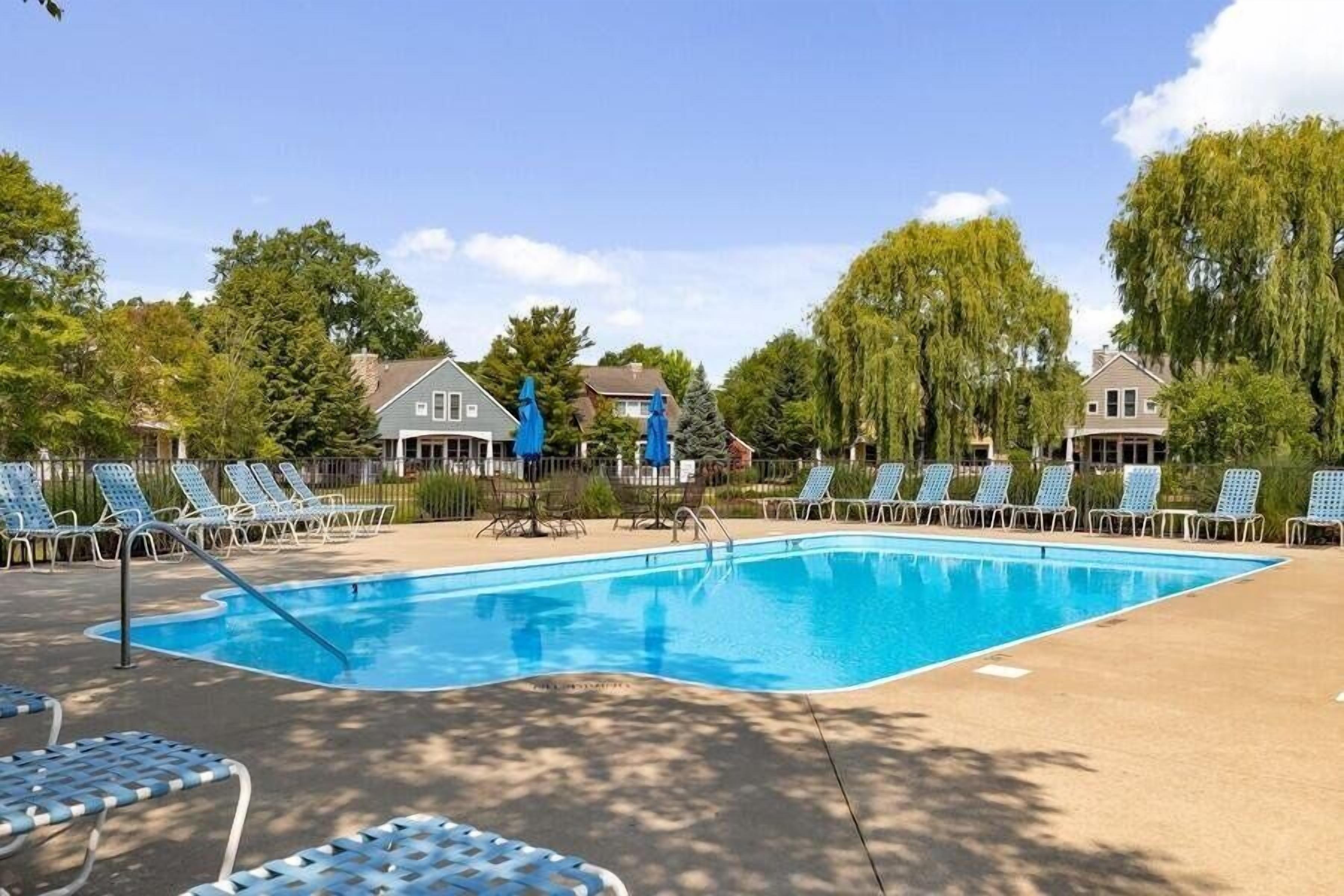 New Buffalo Home with Association Pool. Walk to downtown!